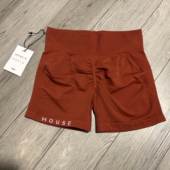 House iD Seamless 5" Bike Short — Mars Red, Small - Picture 4 of 7